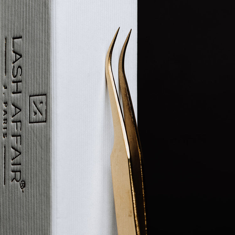 Two of a Kind | Isolation + Classic Lash Tweezers