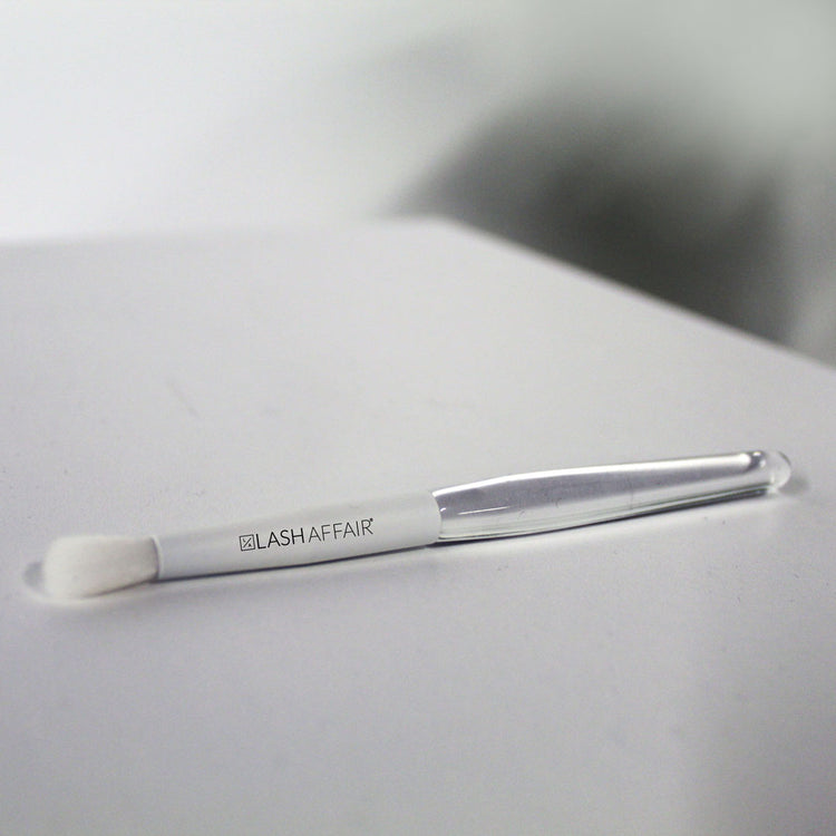 EyeLove | Mini Eyelash Cleansing Brush